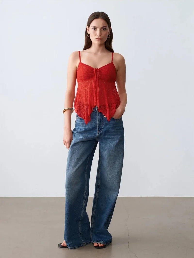 ديلفين DILVIN Lace Tie-front Sleeveless Blouse