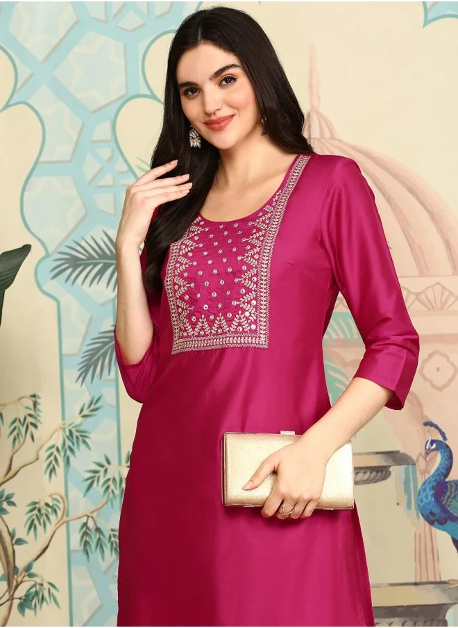 آي شين Aline Fit Self Design Pattern Round Neck Neck Three-Quarter Sleeves Pink Colour Woven Cotton Kurtas for Women with Semi Elastic Closure - An Ideal Pick for Any Occasion