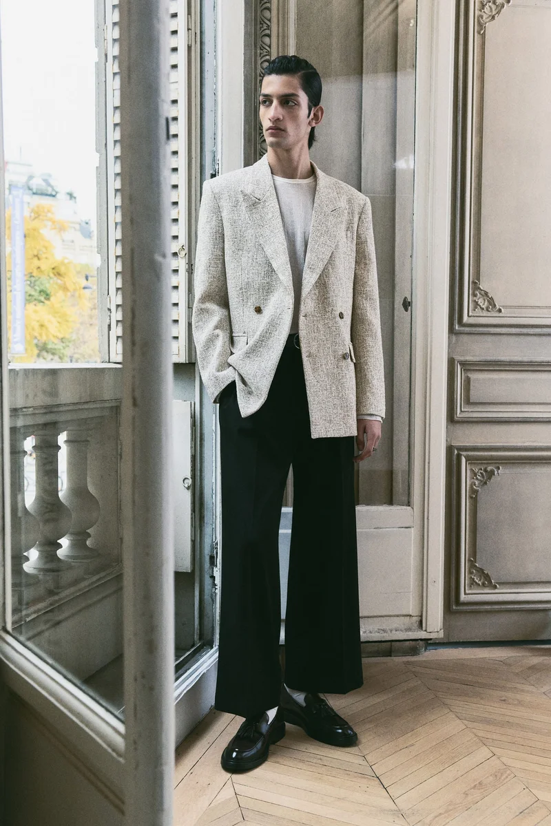 اتش اند ام جاكيت بصفّ أزرار مزدوجة بقصّة فضفاضة