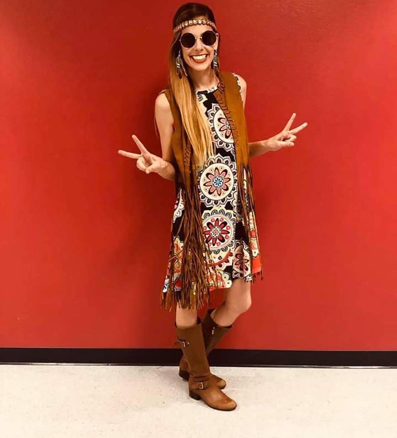 EVISWIY Hippie Costumes Clothes for Women 60s 70s Outfits Women Hippie Vest with Fringe Sleeveless Cardigan Faux Seude Tassels Vest Set (Medium) Beigeâ€¦ - Image 5