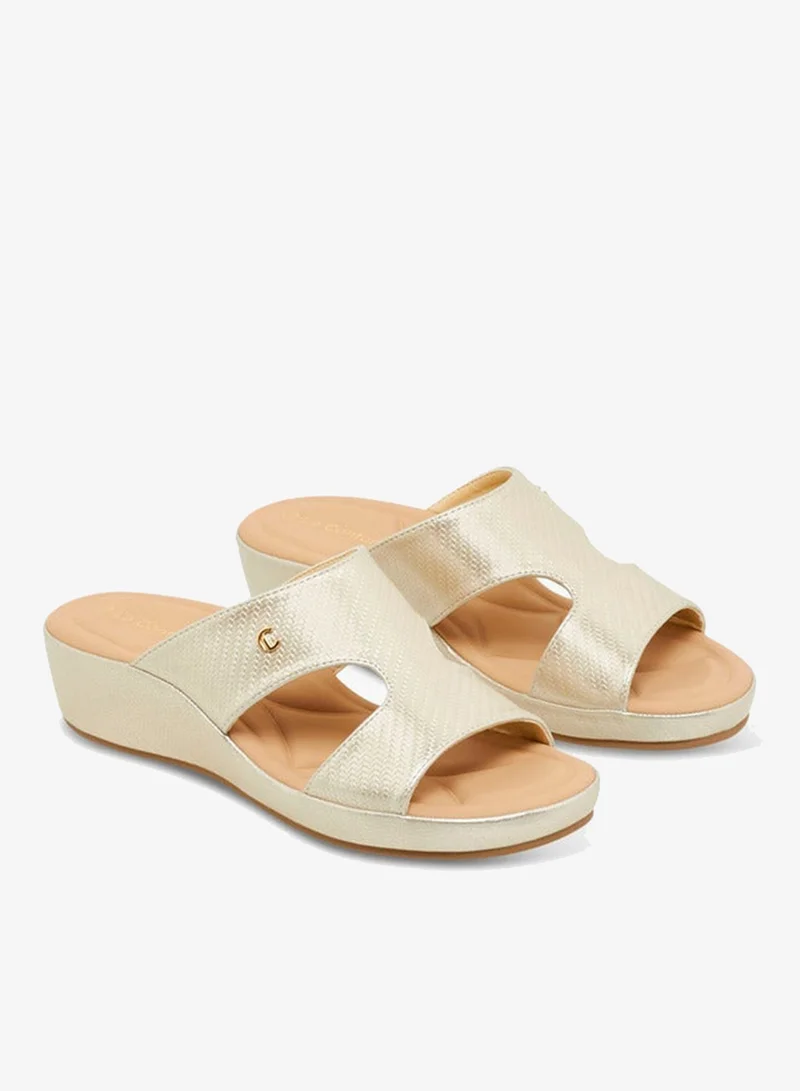 لو كونفورت Women Wedge Heel Sandals