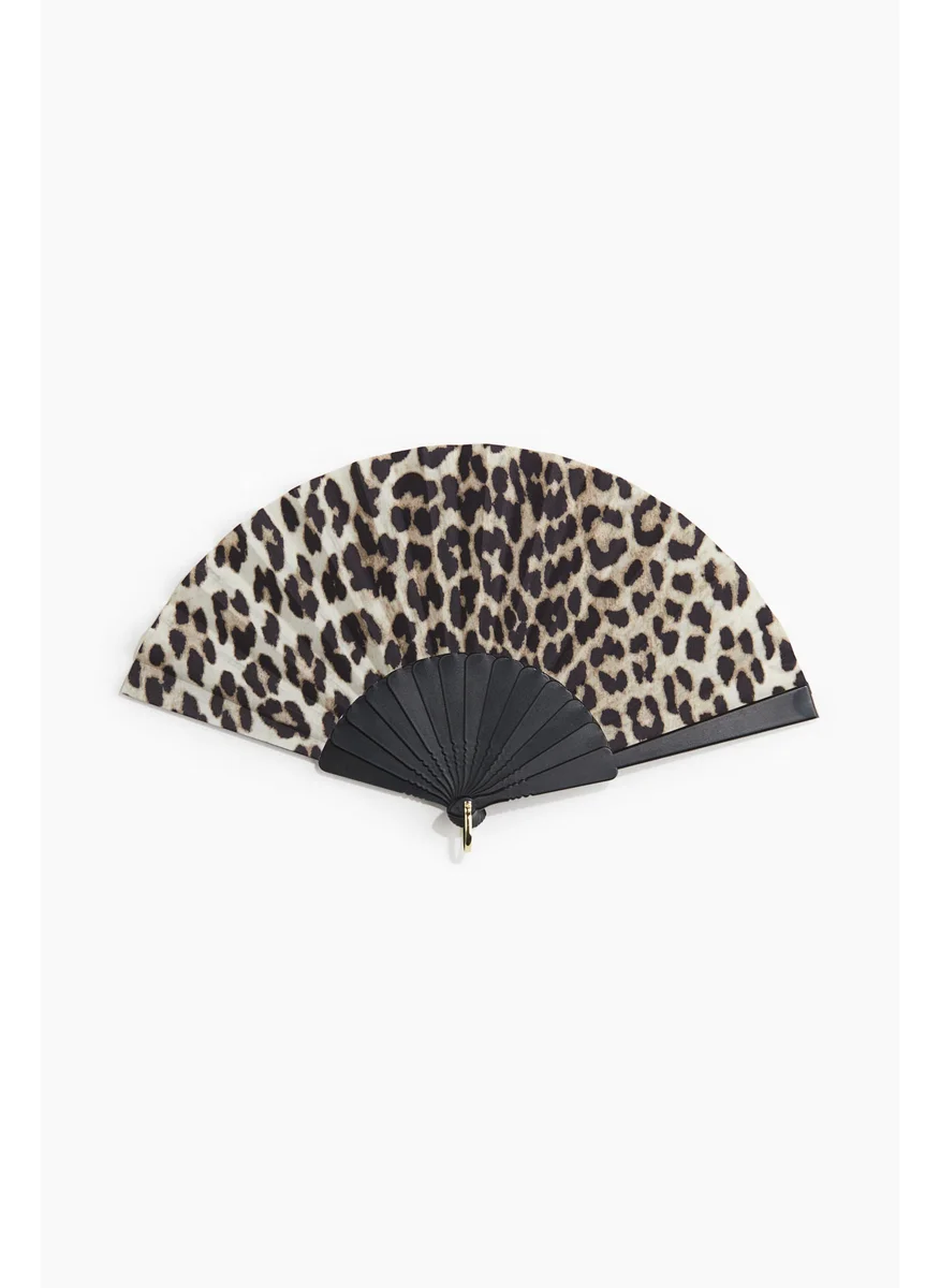 H&M Fan