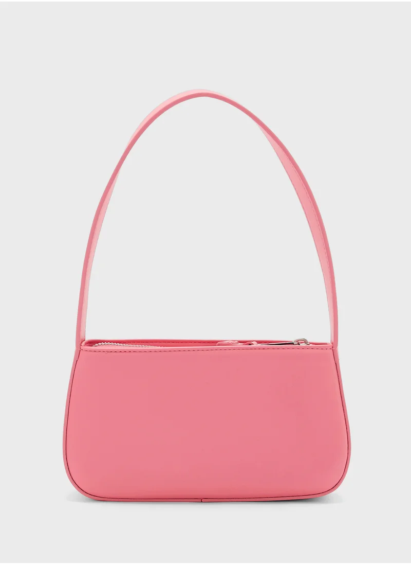 TOMMY JEANS Logo Detail Top Handle Satchel