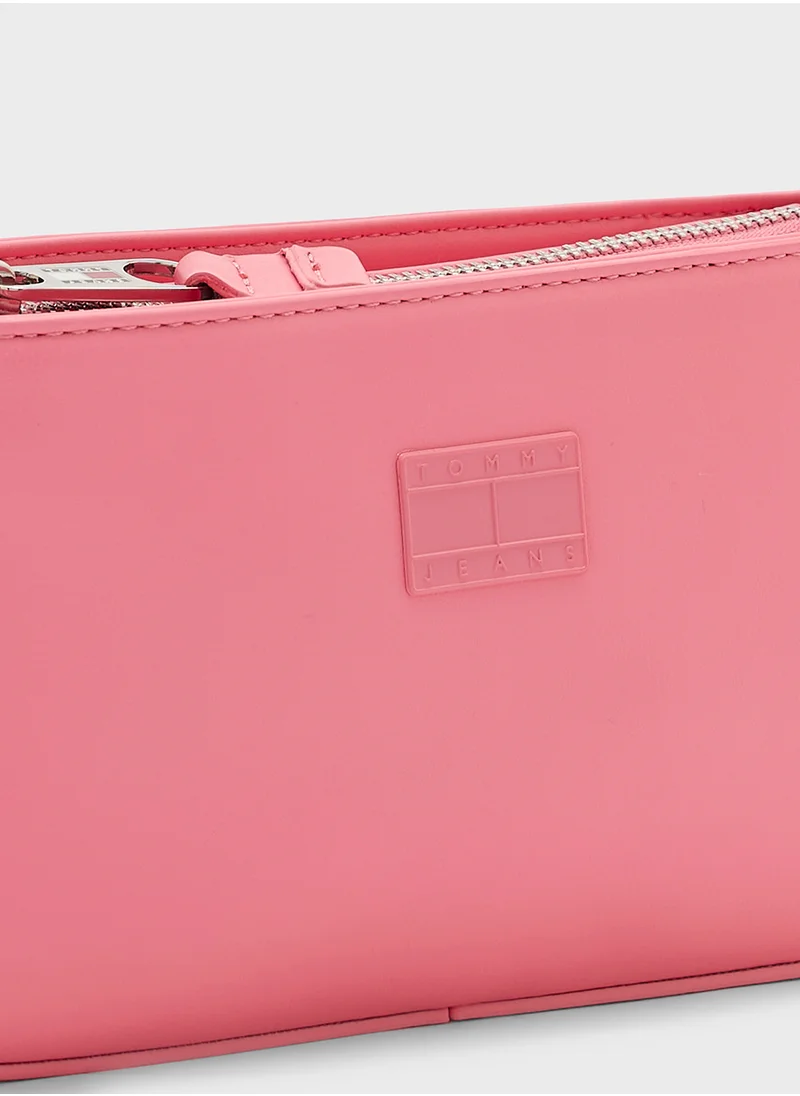 TOMMY JEANS Logo Detail Top Handle Satchel