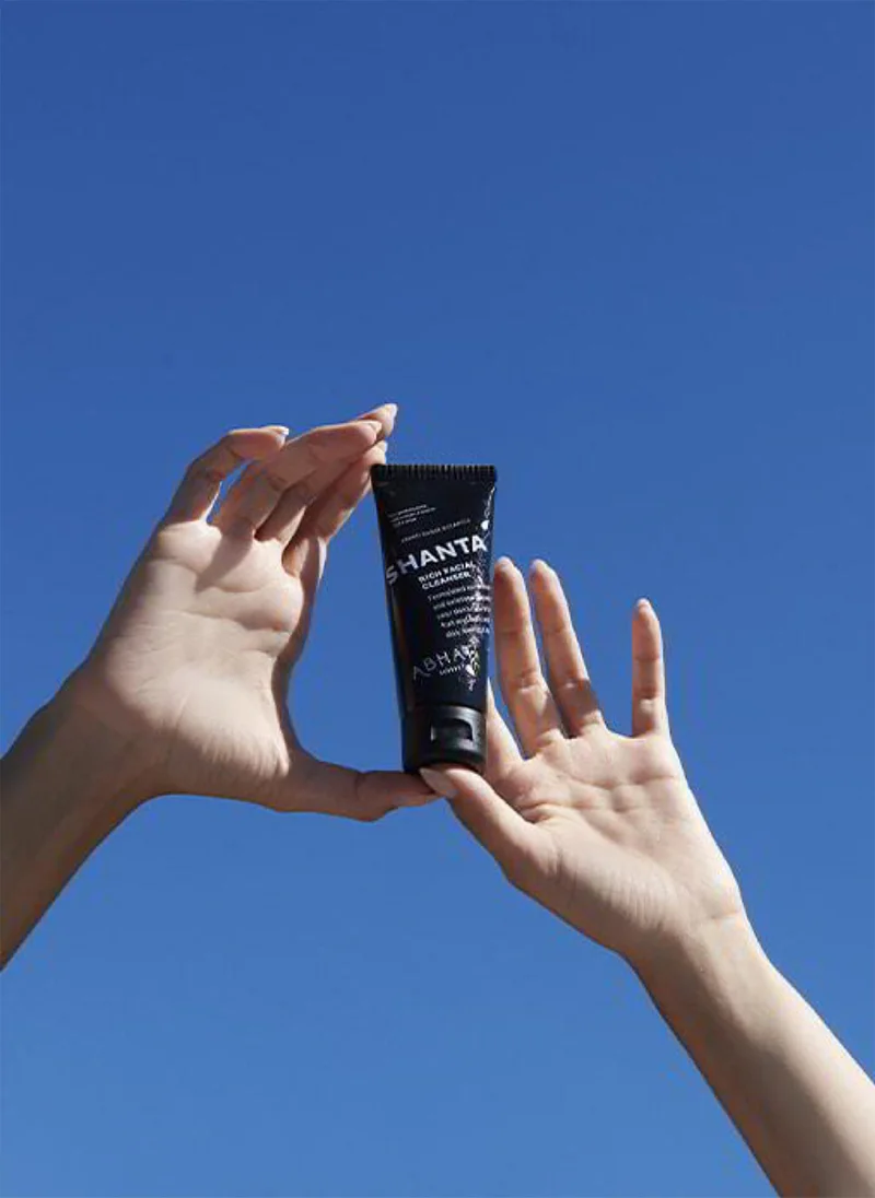 ABHATI Suisse SHANTA Rich Facial Cleanser 75ml + Free Gift