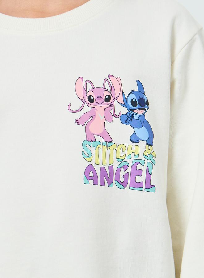 ستايلي سويت شيرت بطبعة جرافيك ليلو آند ستيتش - Image 4