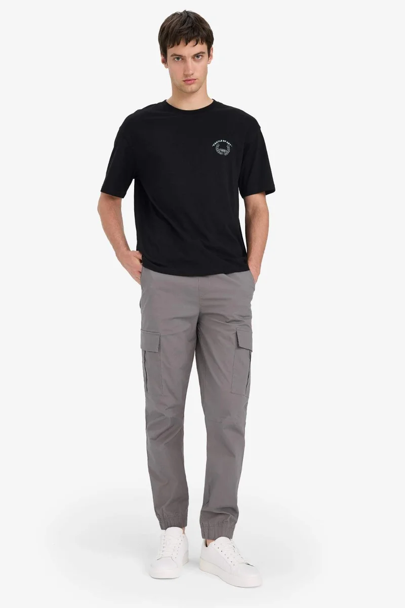 ديفاكتو Cotton Boxy Fit Crew Neck Printed T-Shirt