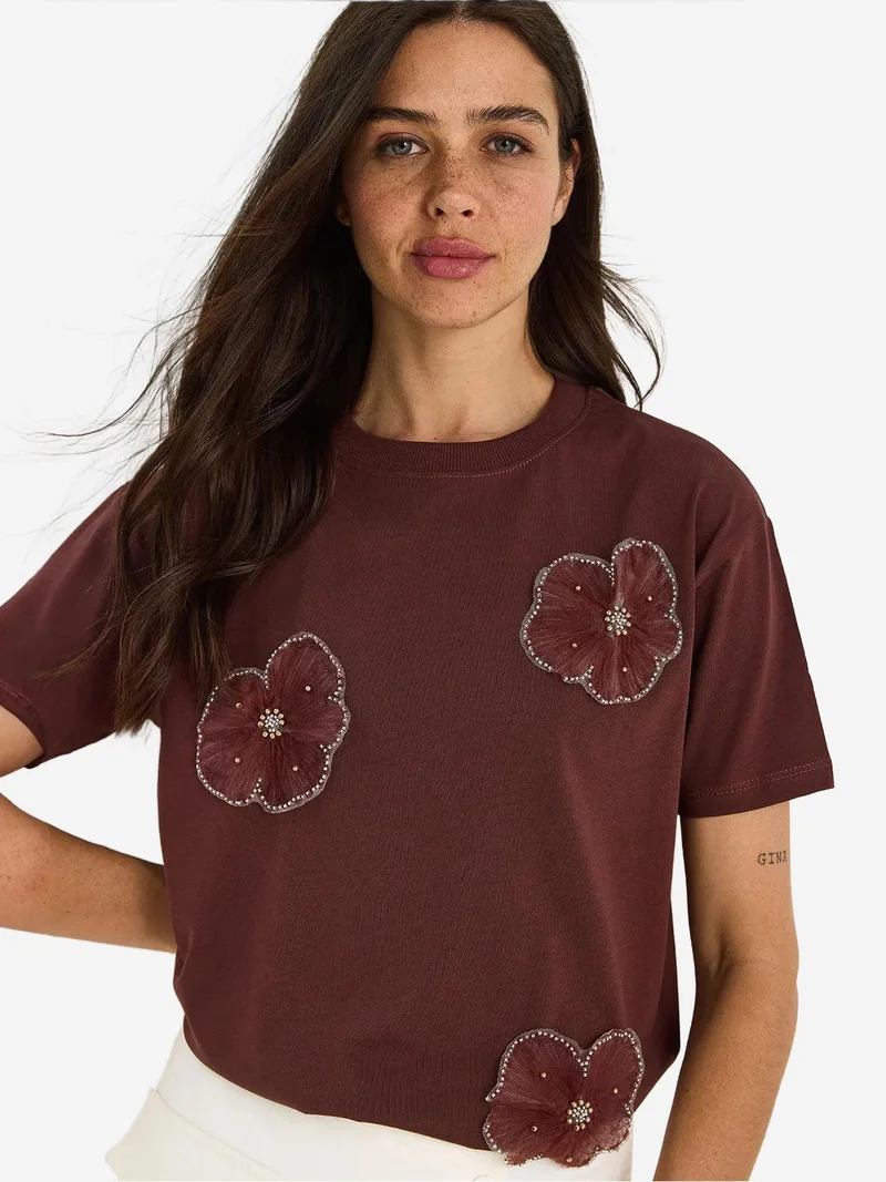 Bianco Lucci LUCCI Floral Print Crew Neck T-Shirt with Accessory Detail