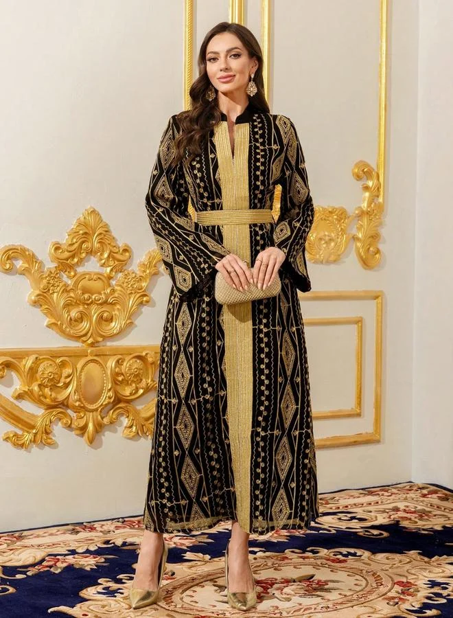 تايك تو جلابية مطرزة مع حزام