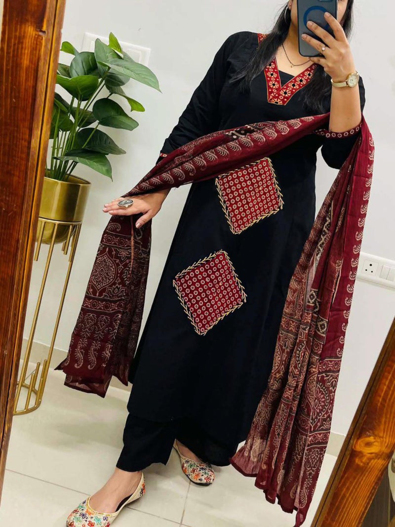 ANNI Designer Women's Rayon Viscose Anarkali Printed Kurta with Pant & Dupatta (JIYYA Black_M_Black_Medium) - Image 4