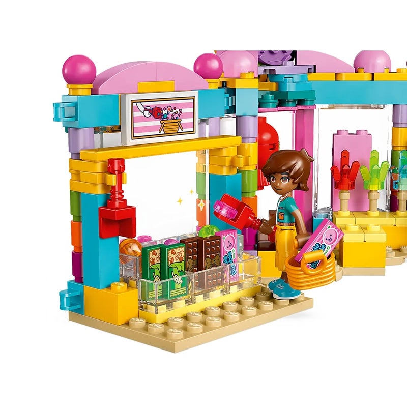 LEGO - Friends Heartlake City Candy Store 376 Pieces - 42649 - Image 5