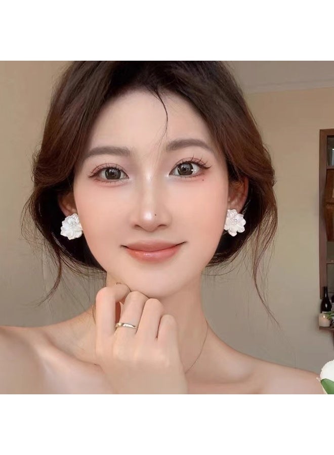 LUMYA Flower Pearl Stud Earrings, Elegant Spring Summer Floral Design, Lightweight and Simple Earrings for Daily Wear, Weddings, Parties, Birthdays and Gifts - Image 3