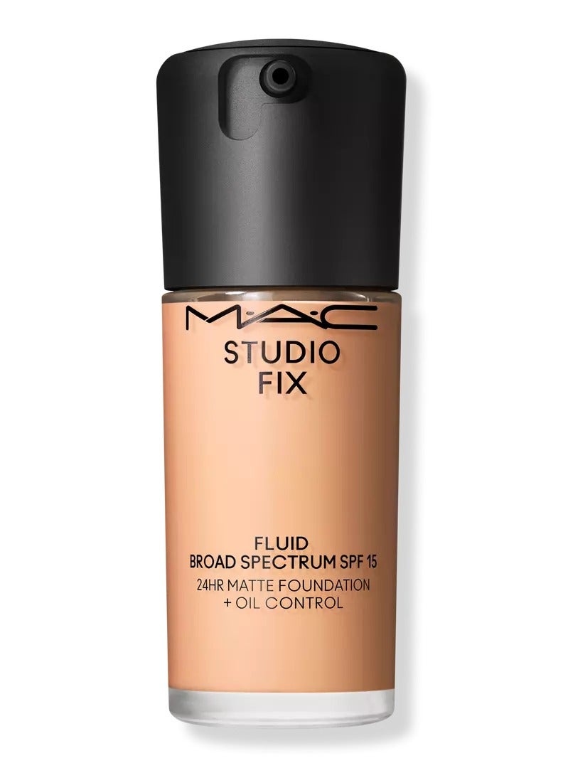 MAC Cosmetics Studio Fix Fluid SPF 15 Foundation NW20 - Image 1