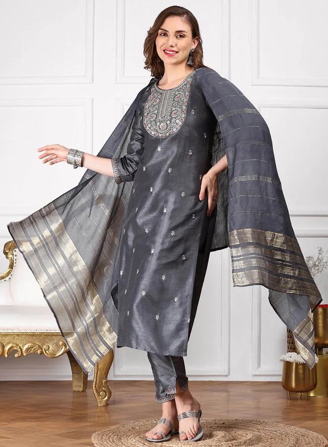 ISHIN  Ethnic Motifs Embroidered Regular Thread Work Kurta With Trousers & Dupatta for Women | Best Price UAE