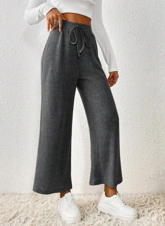 تايك تو بنطال سادة بنسيج بارز بخصر مطاطي وحبل شد