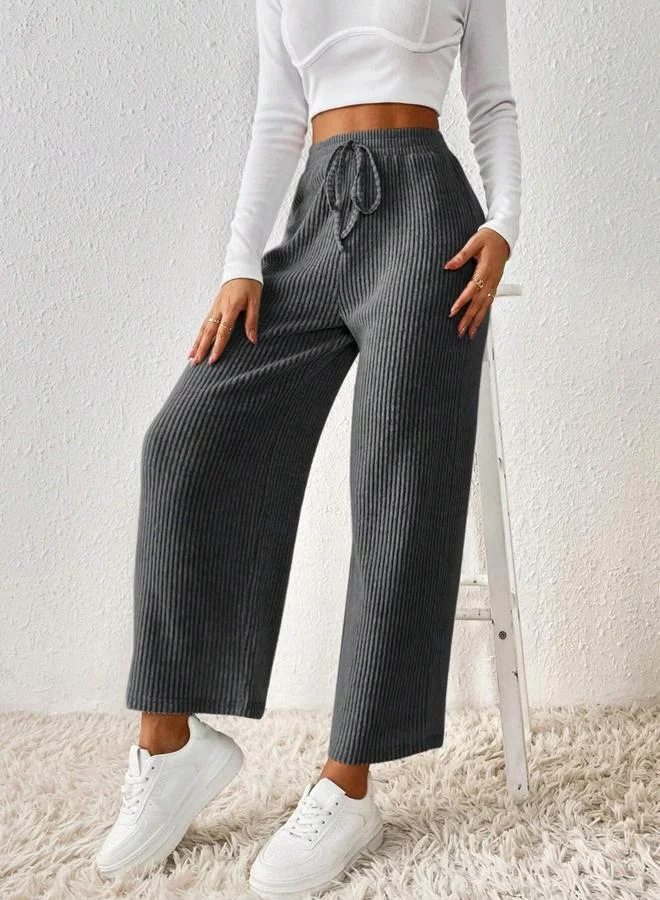 تايك تو بنطال سادة بنسيج بارز بخصر مطاطي وحبل شد