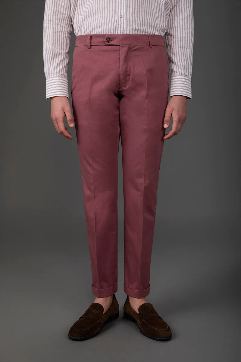 Men's classic chino trousers with extended tab closure - Mauve