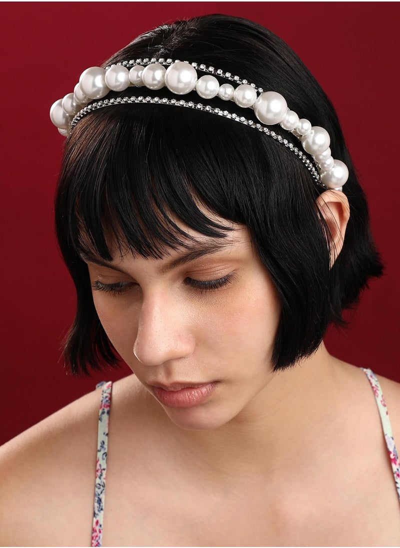 Chic Sparkle Embellished Hairband - pzsku/ZB4ACAC2F5FC402C33DD8Z/45/_/1731915676/b86055a9-3f33-4980-bb95-d3ae8781e0e9