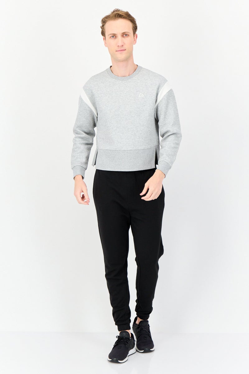 GIORDANO G-Motion Men Sportswear Fit Long Sleeve Outdoor Sweatshirt, Grey  - Image 4