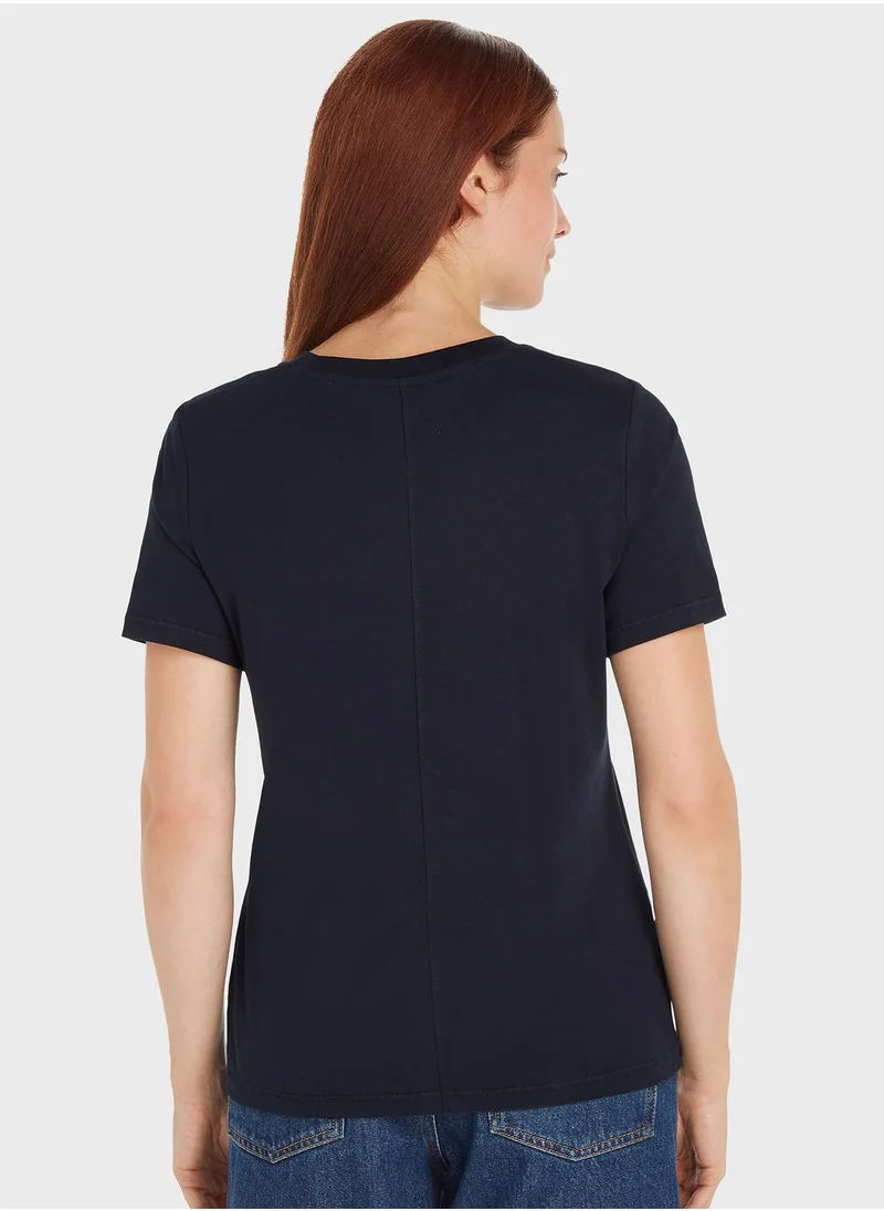 TOMMY HILFIGER Crew Neck Logo Detail T-Shirt
