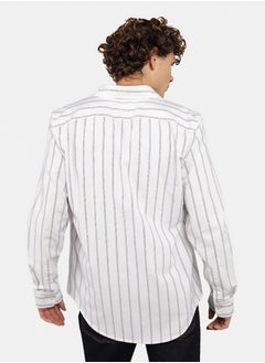American Eagle AE Slim Fit Everyday Oxford Button-Up Shirt  - Image 4
