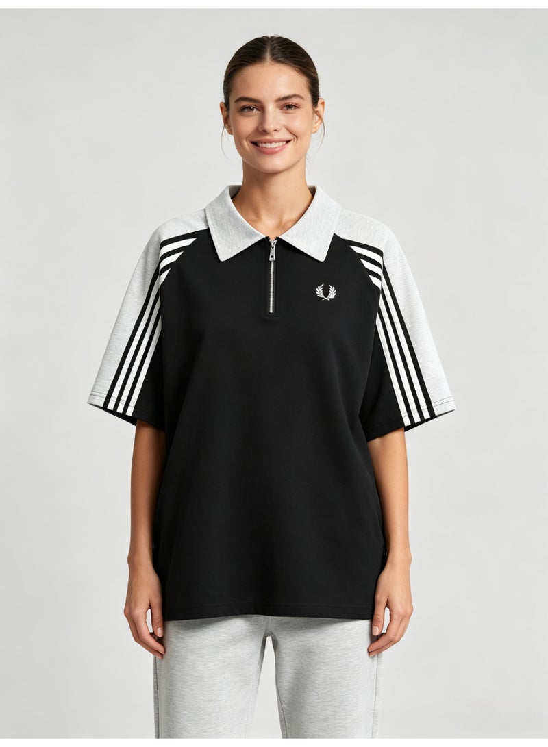 فريد بيري Fred Perry Men's Quarter Zip Short Sleeve Polo Shirt, Color‑Block Raglan Top with 3‑Stripe Sleeve Detail, Embroidered Laurel Wreath Logo Retro Casual Street Tee - Image 4