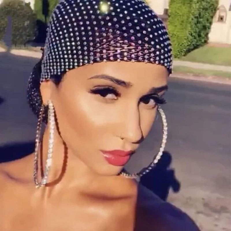 ووي أربطة رأس واسعة من نوع شبكة، بلون أسود مزينة باللمعان والزجاجات الكريستالية، تُستخدم كعباءات للرأس أو وشاحات للحفلات الليلية والأعياد؛ مجوهرات لامعة للنساء والفتيات (لون أسود). - Image 4