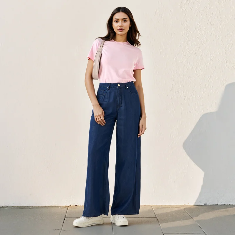 سبلاش فيڤ Slim Fit Crew Neck T-shirt