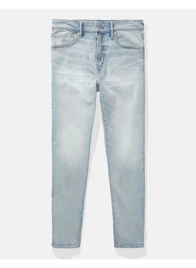 امريكان ايجل Light Wash Straight Fit Jeans