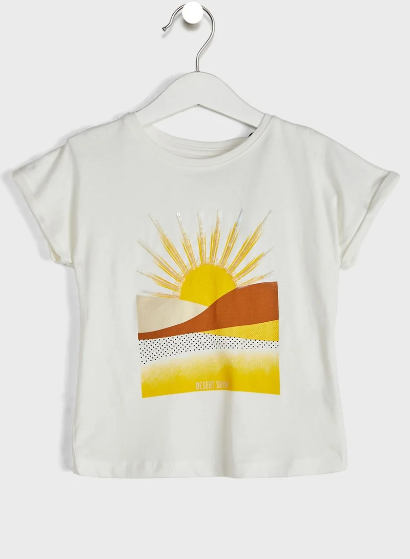 Ripples Round Neck Graphic T-Shirt