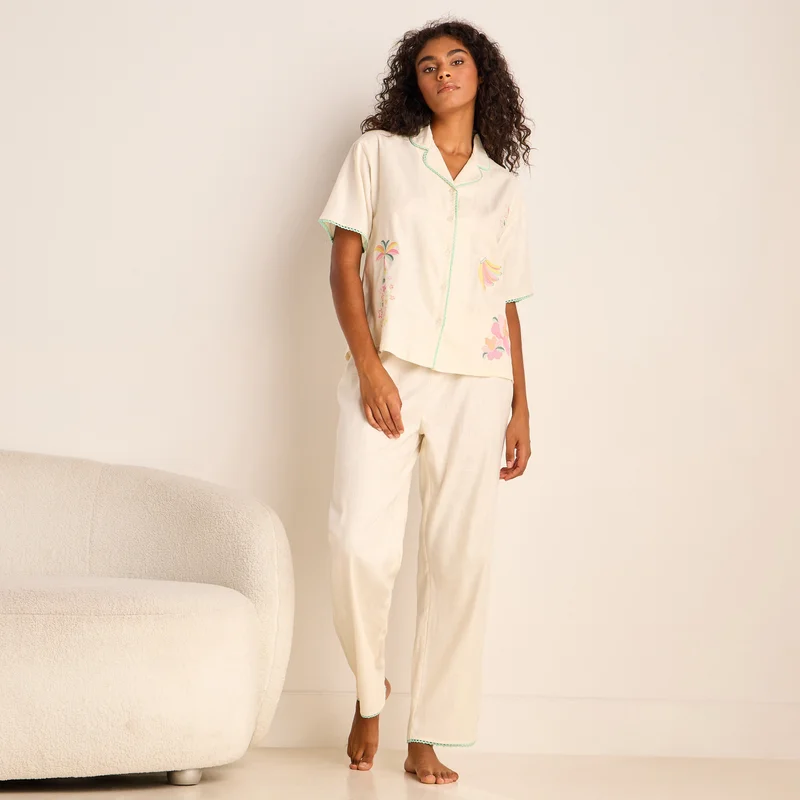 سبلاش فيڤ Embroidered Shirt and Pyjama Set