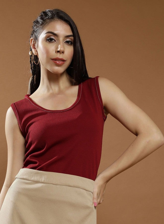 Athena تي شيرت بدون أكمام بلون المارون للنساء - Image 1