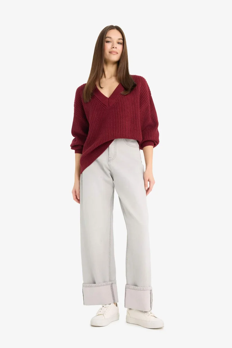 ديفاكتو Oversize Fit V-Neck Pullover