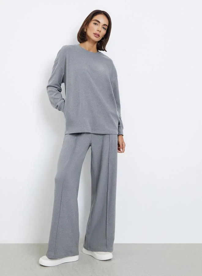 ستايلي جوغر بأرجل واسعة سادة