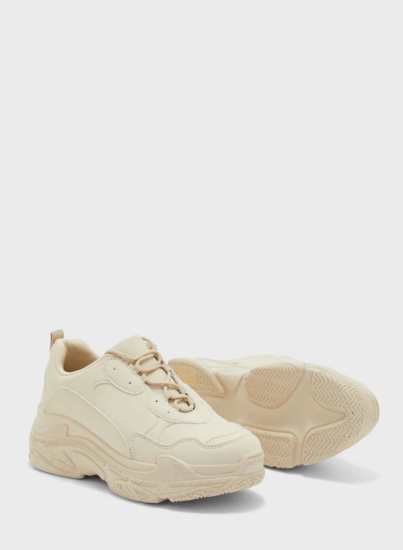 Ginger Tonal Pattern Lace Sneaker