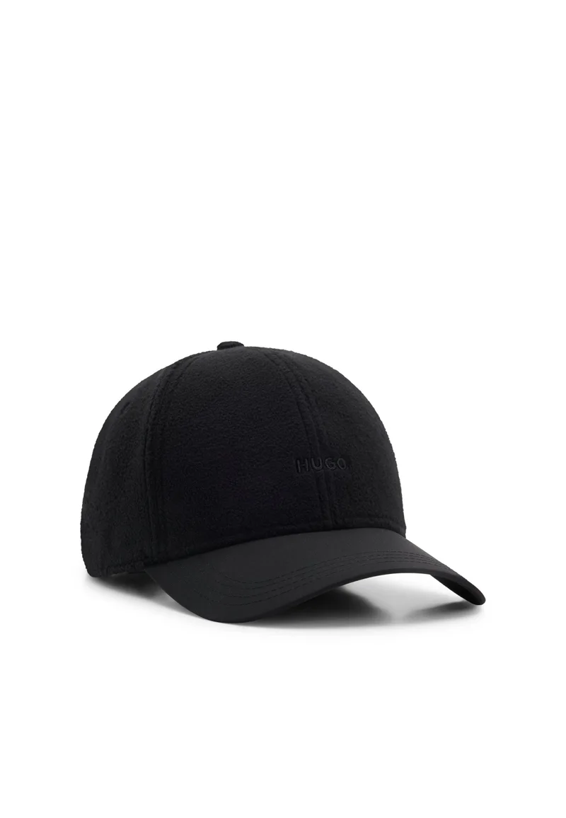 HUGO Fleece cap with embroidered logo