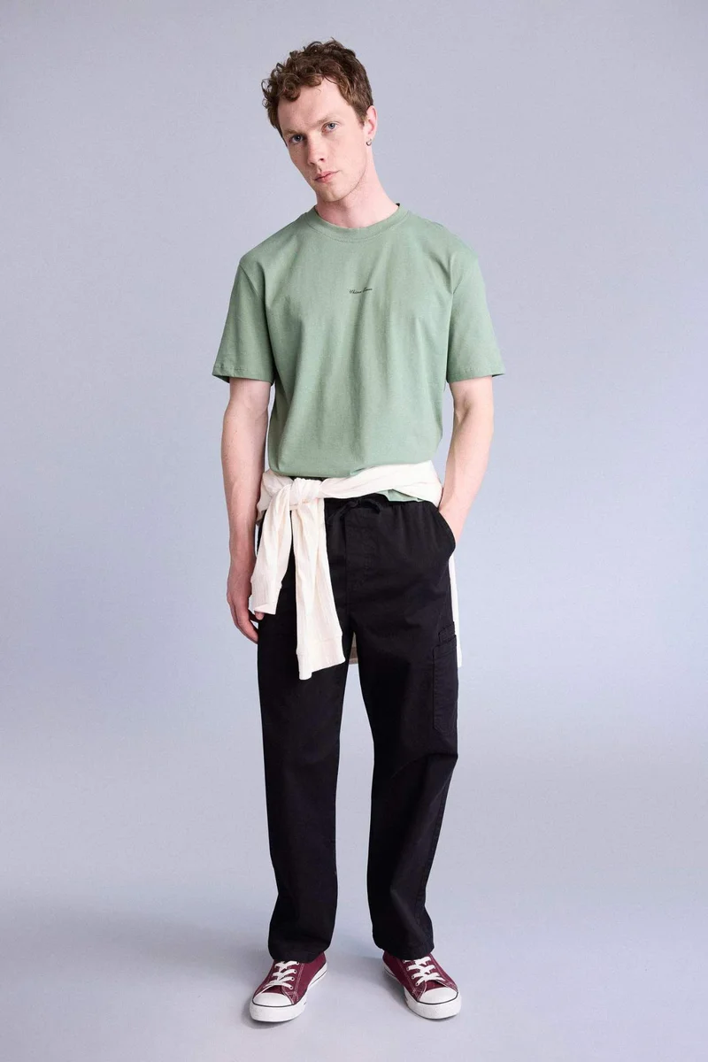 ديفاكتو Regular Fit Printed Short Sleeve T-Shirt