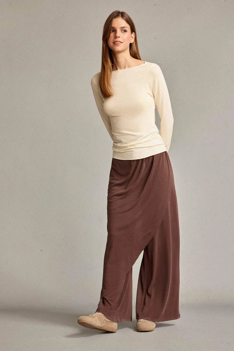 ديفاكتو Relax Fit Normal Waist Straight Leg Modal Trousers