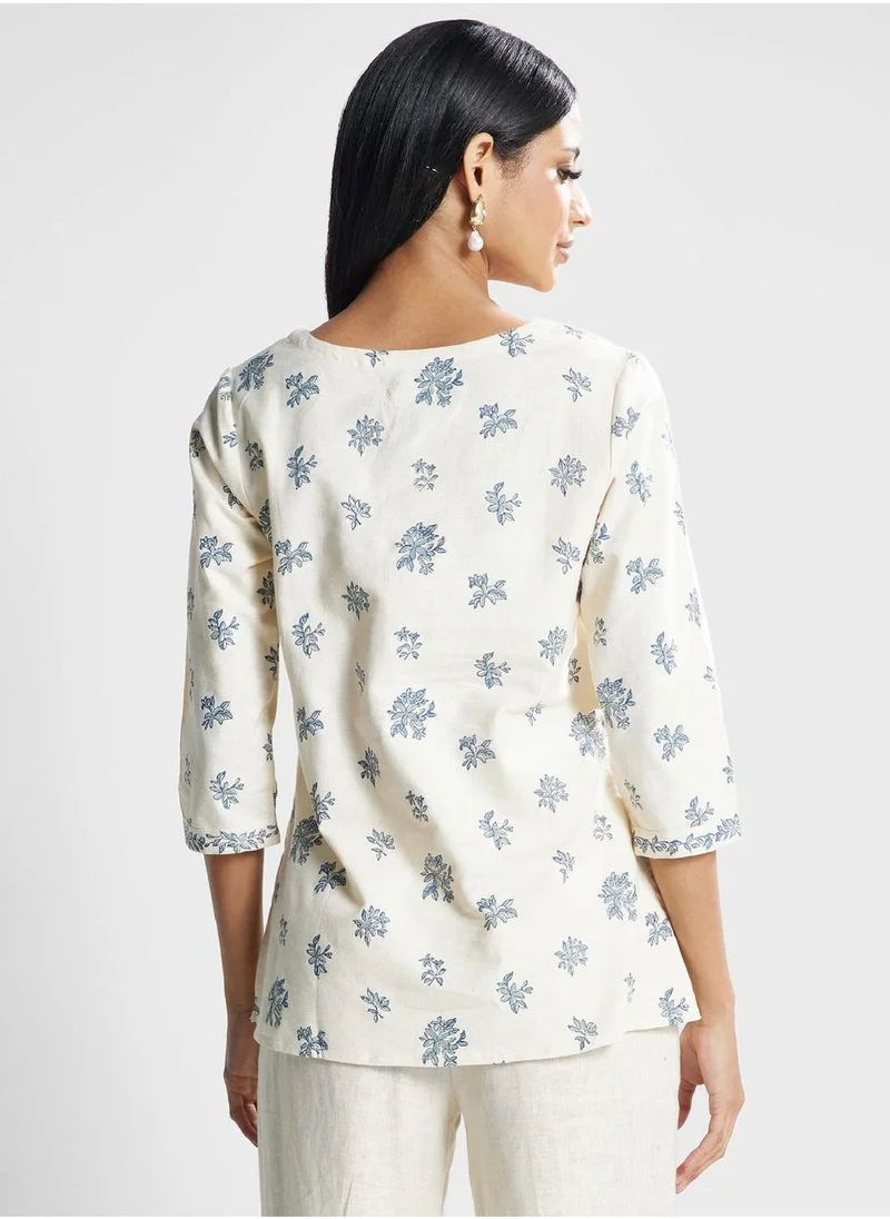 فاب انديا Buttoned Neck Floral Print Kurti