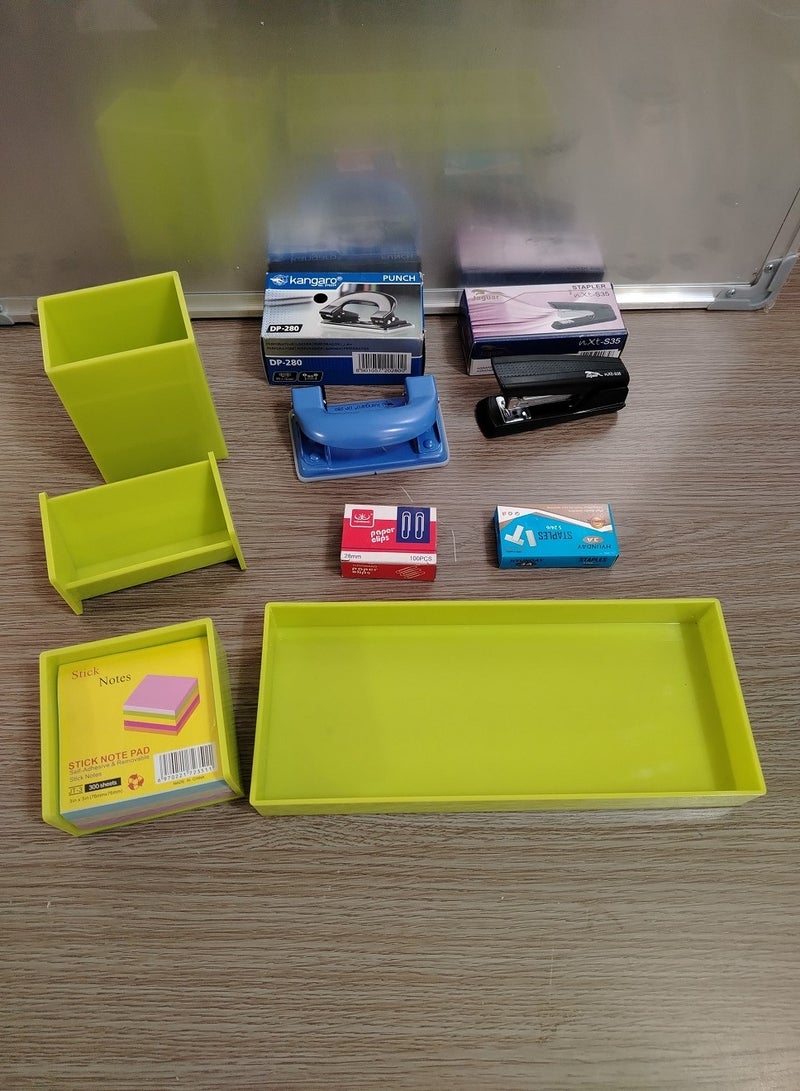 طقم مكتب 4 قطعة اخضر اللون + 4 قطعة (دباسة وخرامة وعلبة دبابيس دباسة وعلبة دبوس مشبك )  - Image 1