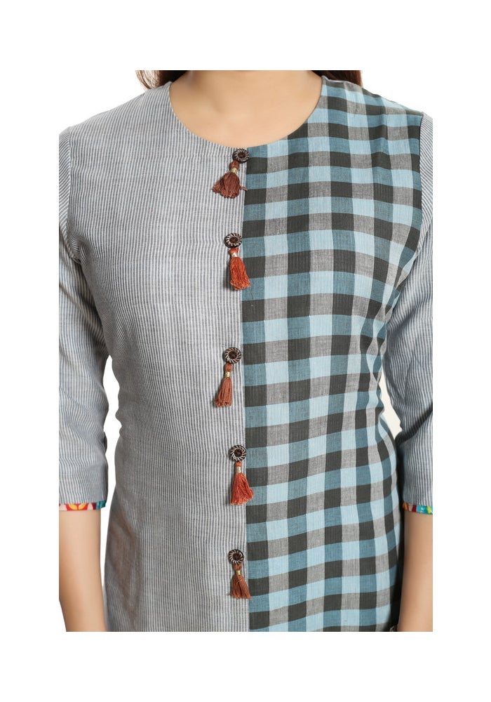 ARCHATTIRE Asymmetric Kurta in Light Grey for Women - Image 4