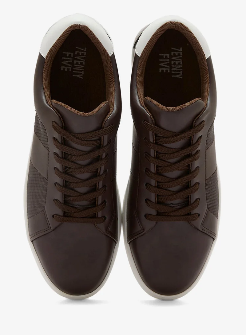 سفنتي فايف سنيكرز أساسي