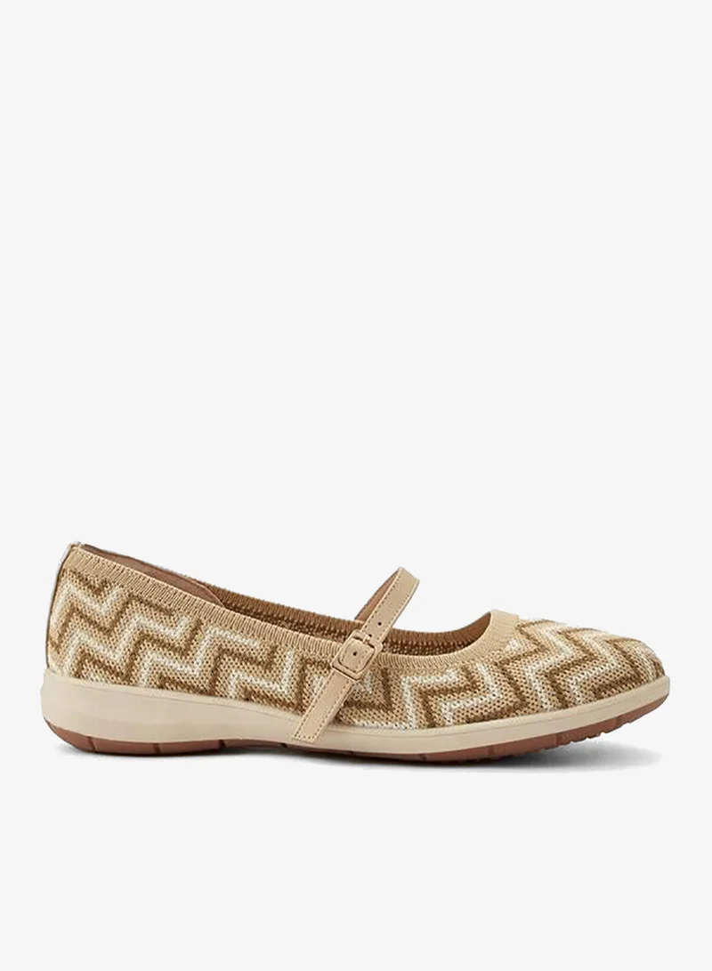 Le Confort Women Chevron Textured Ballerina Shoes