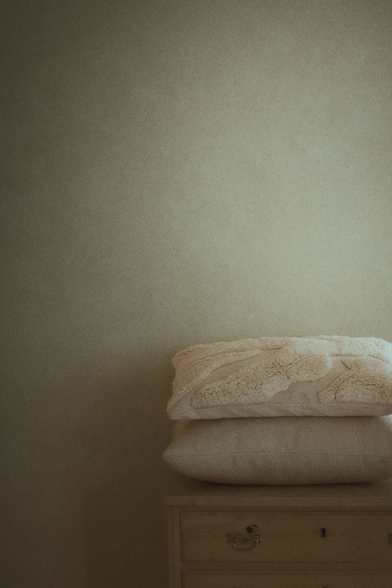 اتش اند ام غطاء وسادة قطني مزخرف