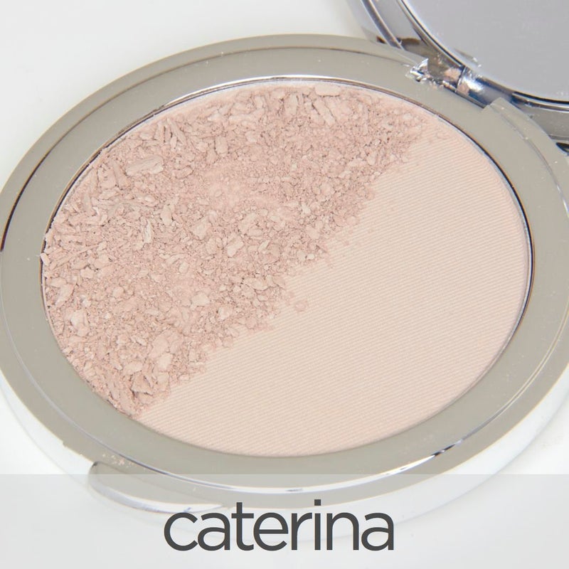 La Bella Donna Compressed Mineral Foundation - Face Powder Makeup Natural Looking Glowing Skin Wrinkle Defying Mattifying Finish Contour Makeup Long Lasting Full Coverage Sun Kissed Tan (Caterina) - Image 2