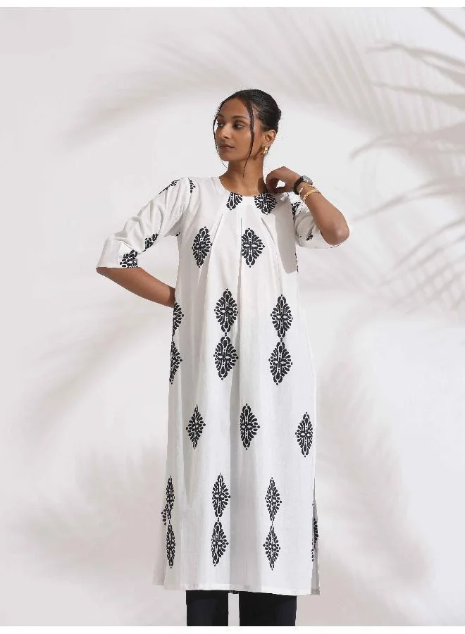 ترو برونز trueBrowns White Cotton Print Pleated Kurta Set