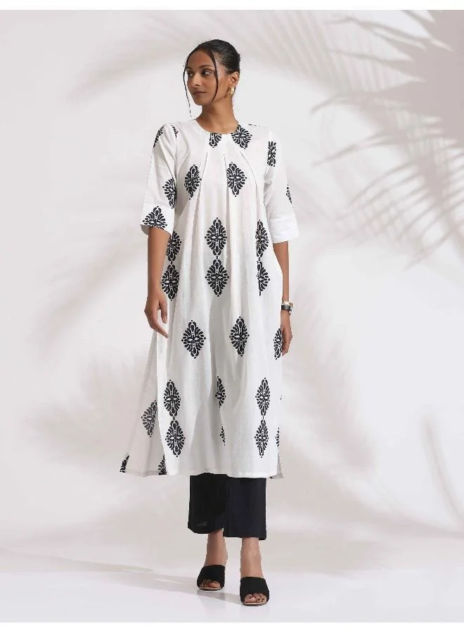 ترو برونز trueBrowns White Cotton Print Pleated Kurta Set