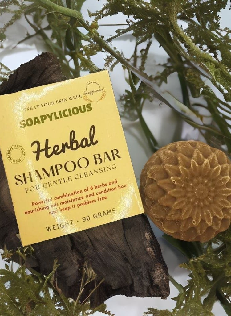 سوبلي شيز شامبو الأعشاب – صابون عضوي مصنوع يدويًا للعناية الطبيعية بالشعر | يعالج تساقط الشعر، الشيب، وترقق الشعر - Image 3
