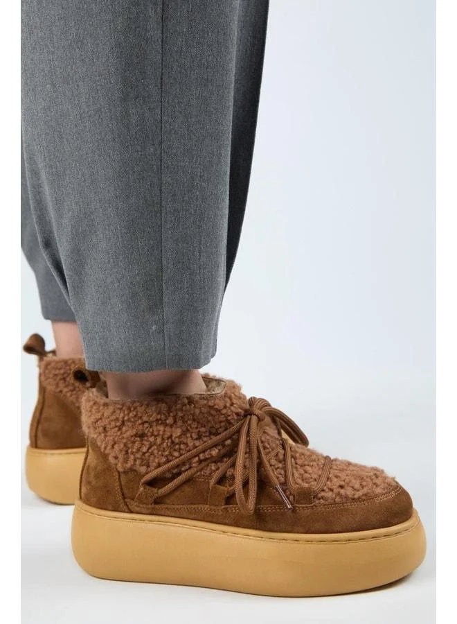 (Eleni) Women's Genuine Leather Lined Fur Mini Teddy Detailed Suede Boot.