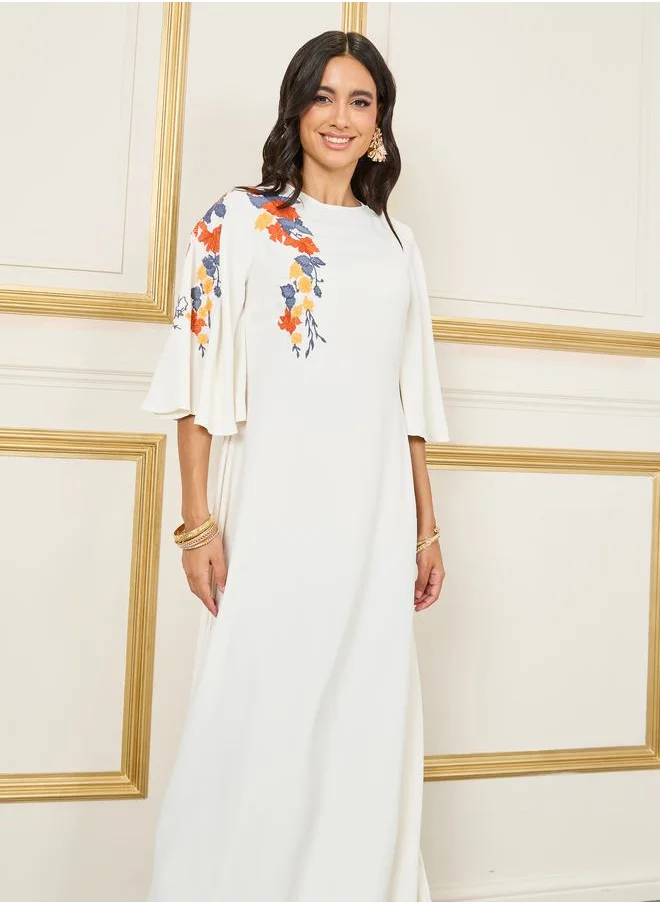 ستايلي Floral Embroidered A-Line Maxi Dress